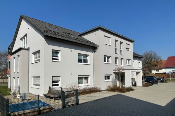 Mehrfamilienhaus, schlüsselfertig gebaut – Pfeil Bauträger